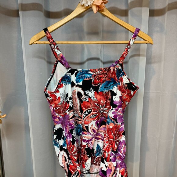 Silhouette Solution Floral Swim Top - Picture 2 of 5